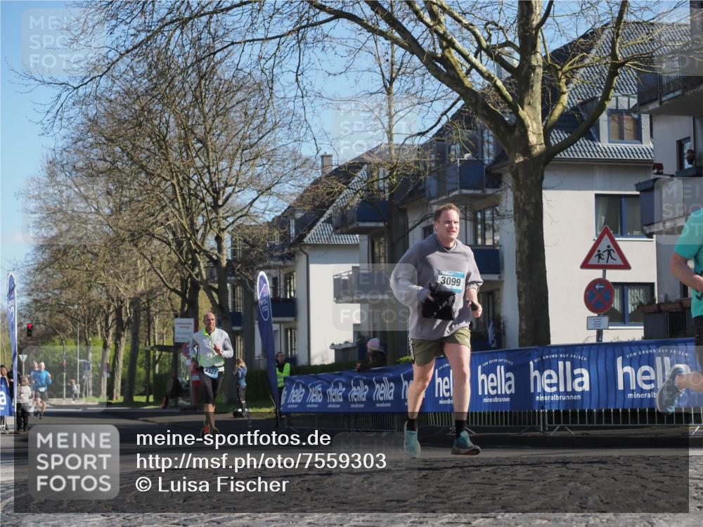 06.04.2025 - 44. Internationalen Wilhelmsburger Insellauf Luisa Fischer http://msf.ph/oto/7559303 06.04.2025 10:26:39 Ziel 3099, 4327 meine-sportfotos.de