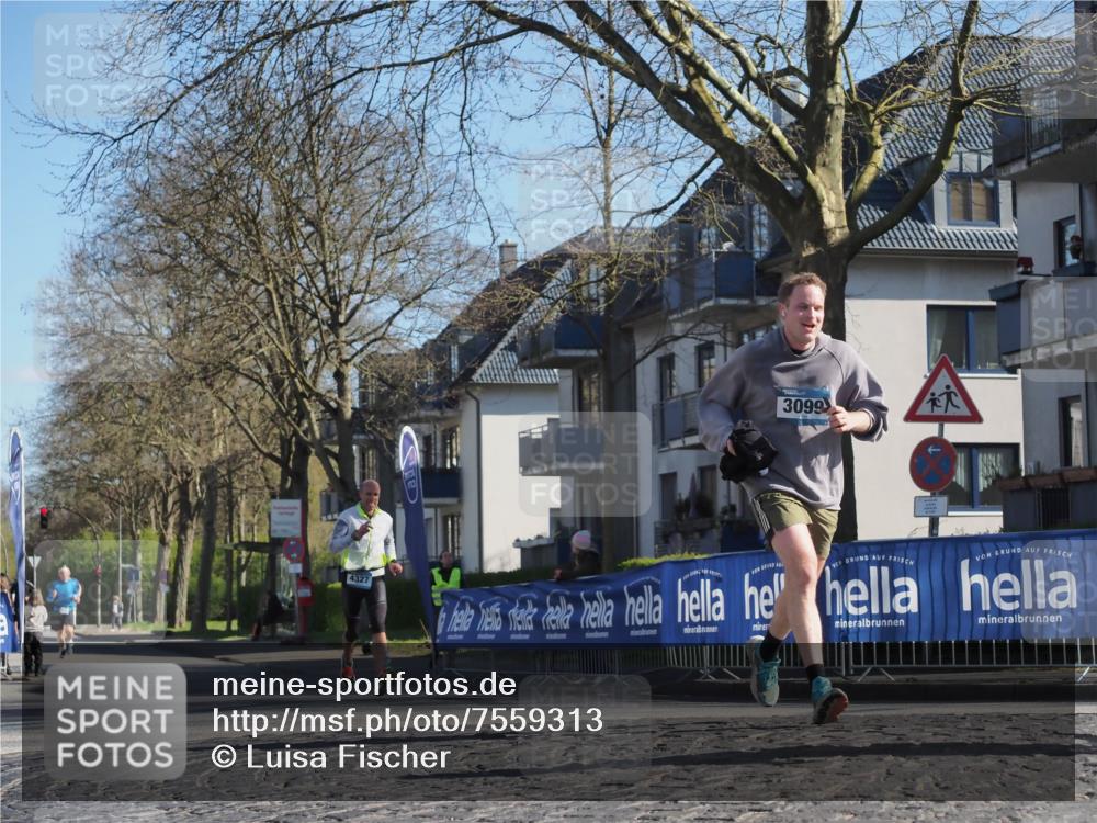 06.04.2025 - 44. Internationalen Wilhelmsburger Insellauf Luisa Fischer http://msf.ph/oto/7559313 06.04.2025 10:26:39 Ziel 4327, 3099 meine-sportfotos.de