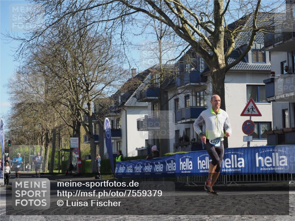 06.04.2025 - 44. Internationalen Wilhelmsburger Insellauf Luisa Fischer http://msf.ph/oto/7559379 06.04.2025 10:26:42 Ziel 4327 meine-sportfotos.de