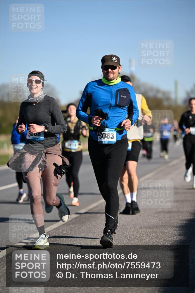 06.04.2025 - 44. Internationalen Wilhelmsburger Insellauf Dr. Thomas Lammeyer http://msf.ph/oto/7559473 06.04.2025 09:35:20 Laufen 3002, 3083 meine-sportfotos.de