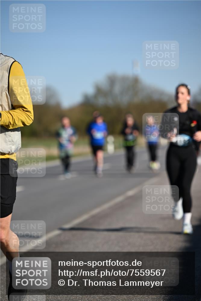 06.04.2025 - 44. Internationalen Wilhelmsburger Insellauf Dr. Thomas Lammeyer http://msf.ph/oto/7559567 06.04.2025 09:35:23 Laufen  meine-sportfotos.de