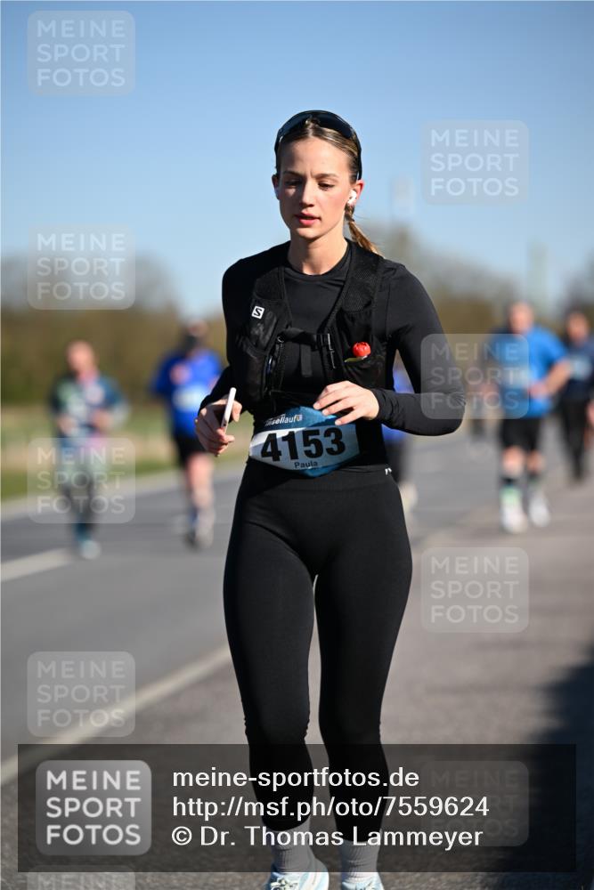 06.04.2025 - 44. Internationalen Wilhelmsburger Insellauf Dr. Thomas Lammeyer http://msf.ph/oto/7559624 06.04.2025 09:35:25 Laufen 4153 meine-sportfotos.de