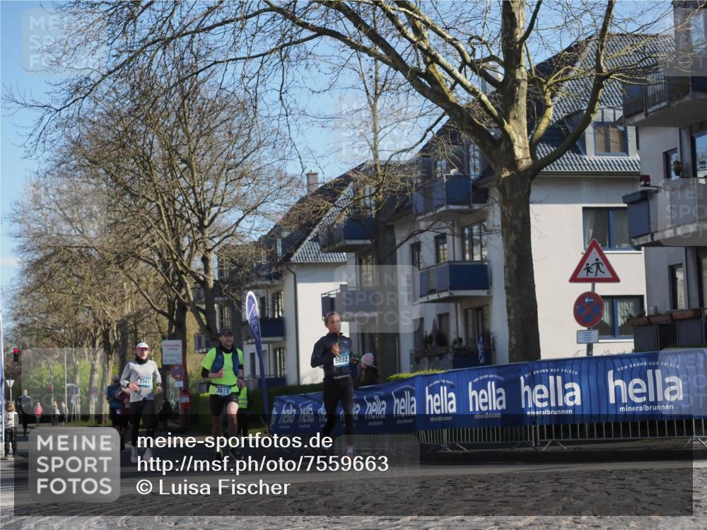 06.04.2025 - 44. Internationalen Wilhelmsburger Insellauf Luisa Fischer http://msf.ph/oto/7559663 06.04.2025 10:26:59 Ziel 3343, 3610, 5032 meine-sportfotos.de