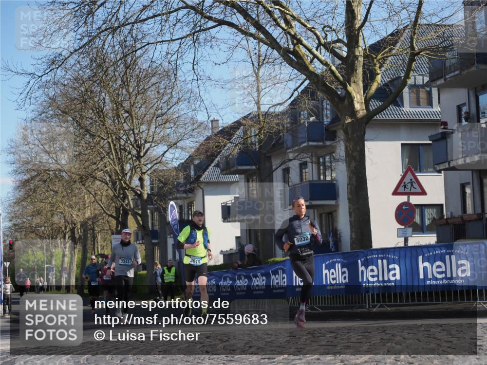 06.04.2025 - 44. Internationalen Wilhelmsburger Insellauf Luisa Fischer http://msf.ph/oto/7559683 06.04.2025 10:27:00 Ziel 3343, 5032, 3610 meine-sportfotos.de