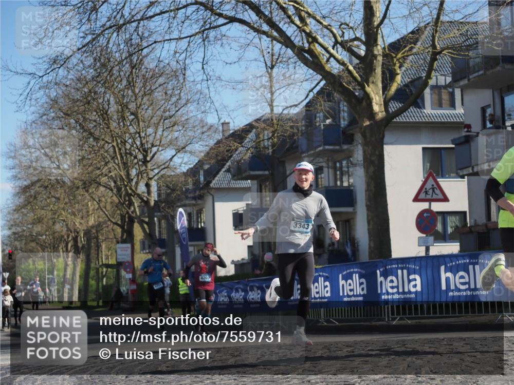 06.04.2025 - 44. Internationalen Wilhelmsburger Insellauf Luisa Fischer http://msf.ph/oto/7559731 06.04.2025 10:27:02 Ziel 3343, 4203 meine-sportfotos.de