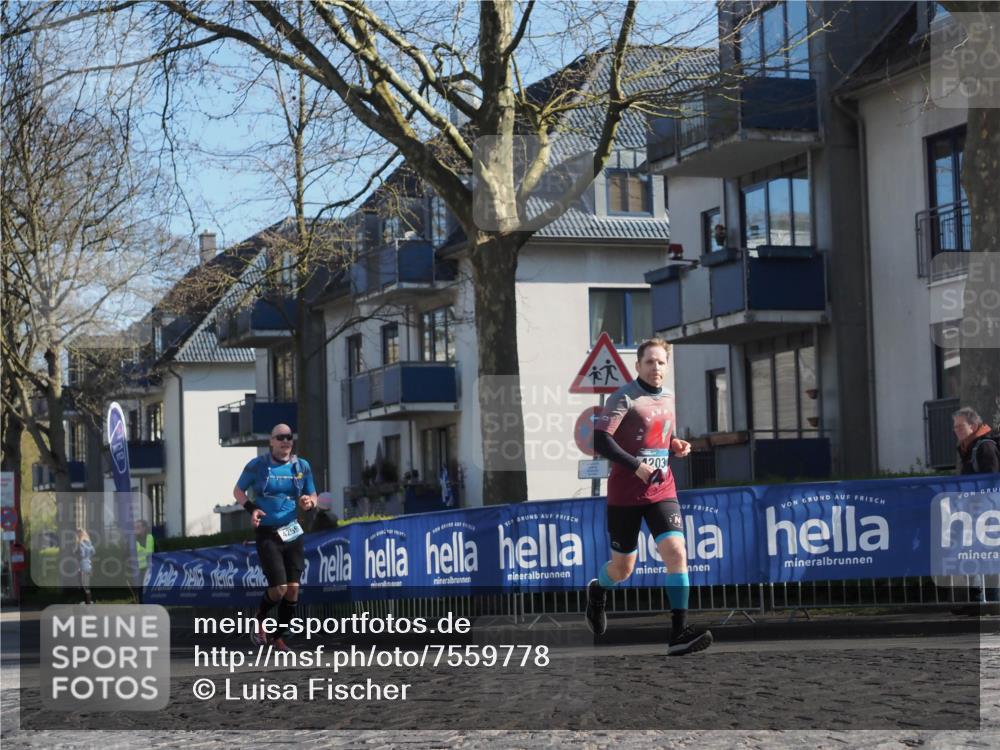 06.04.2025 - 44. Internationalen Wilhelmsburger Insellauf Luisa Fischer http://msf.ph/oto/7559778 06.04.2025 10:27:05 Ziel 203, 4259 meine-sportfotos.de