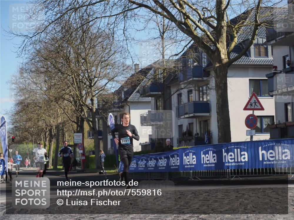 06.04.2025 - 44. Internationalen Wilhelmsburger Insellauf Luisa Fischer http://msf.ph/oto/7559816 06.04.2025 10:27:09 Ziel 3344, 3181 meine-sportfotos.de