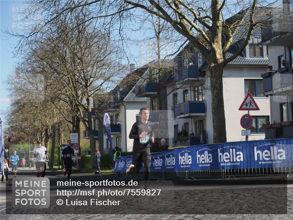 06.04.2025 - 44. Internationalen Wilhelmsburger Insellauf Luisa Fischer http://msf.ph/oto/7559827 06.04.2025 10:27:09 Ziel 3344, 3181 meine-sportfotos.de