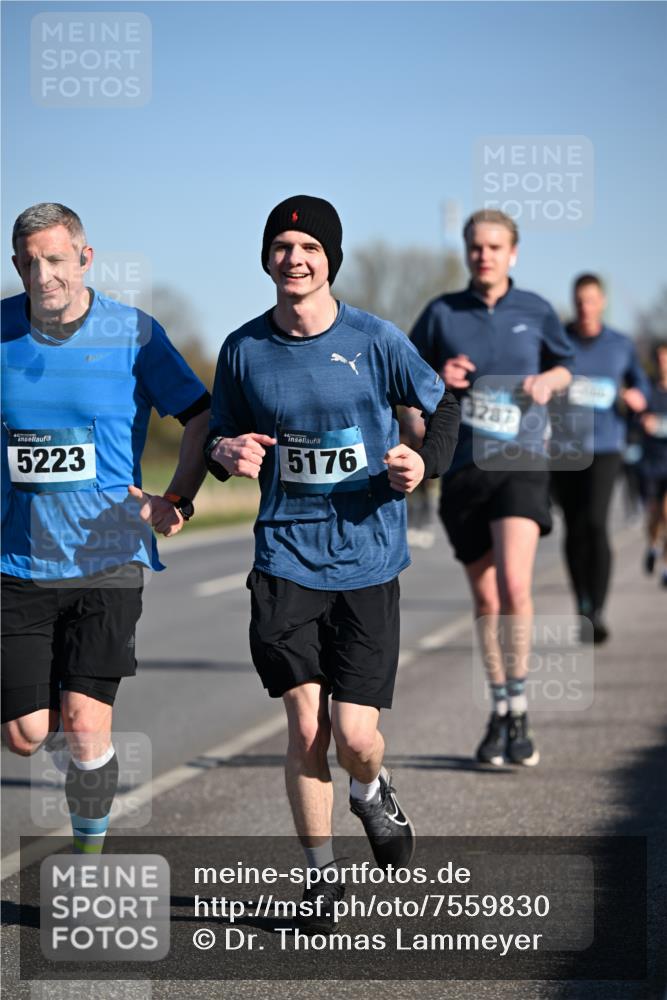 06.04.2025 - 44. Internationalen Wilhelmsburger Insellauf Dr. Thomas Lammeyer http://msf.ph/oto/7559830 06.04.2025 09:35:32 Laufen 5223, 5176, 3287 meine-sportfotos.de