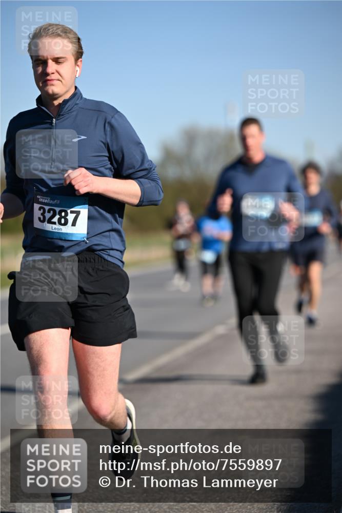 06.04.2025 - 44. Internationalen Wilhelmsburger Insellauf Dr. Thomas Lammeyer http://msf.ph/oto/7559897 06.04.2025 09:35:34 Laufen 3287 meine-sportfotos.de