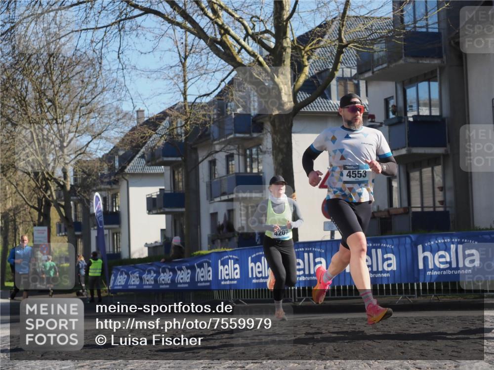 06.04.2025 - 44. Internationalen Wilhelmsburger Insellauf Luisa Fischer http://msf.ph/oto/7559979 06.04.2025 10:27:14 Ziel 4553, 4207 meine-sportfotos.de