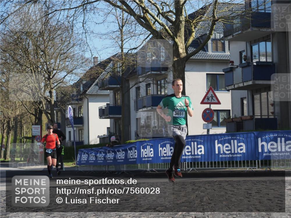 06.04.2025 - 44. Internationalen Wilhelmsburger Insellauf Luisa Fischer http://msf.ph/oto/7560028 06.04.2025 10:27:22 Ziel 4305, 3651 meine-sportfotos.de
