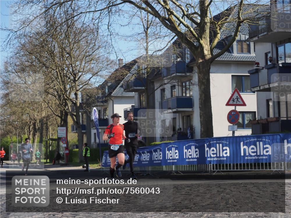 06.04.2025 - 44. Internationalen Wilhelmsburger Insellauf Luisa Fischer http://msf.ph/oto/7560043 06.04.2025 10:27:24 Ziel 3596, 4305 meine-sportfotos.de