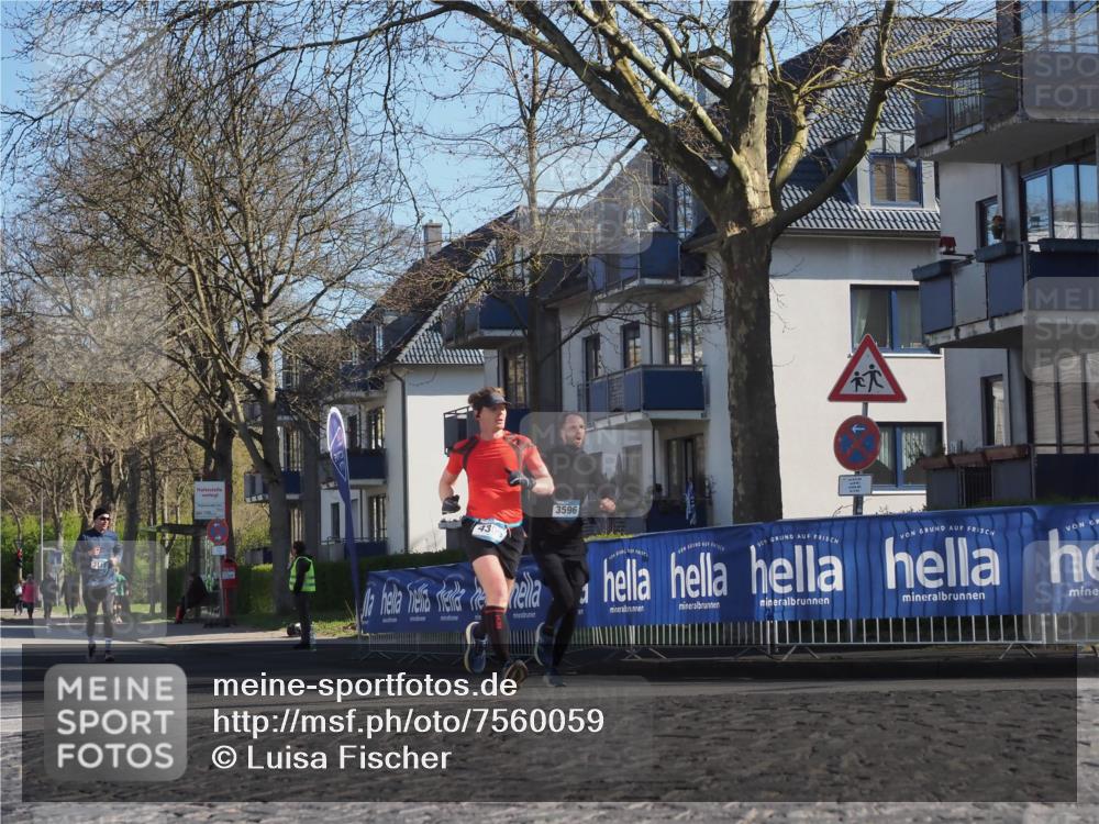 06.04.2025 - 44. Internationalen Wilhelmsburger Insellauf Luisa Fischer http://msf.ph/oto/7560059 06.04.2025 10:27:24 Ziel 3117, 43, 3596 meine-sportfotos.de