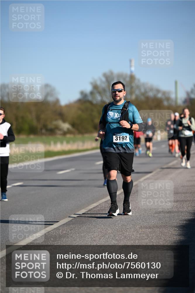 06.04.2025 - 44. Internationalen Wilhelmsburger Insellauf Dr. Thomas Lammeyer http://msf.ph/oto/7560130 06.04.2025 09:35:42 Laufen 3192 meine-sportfotos.de