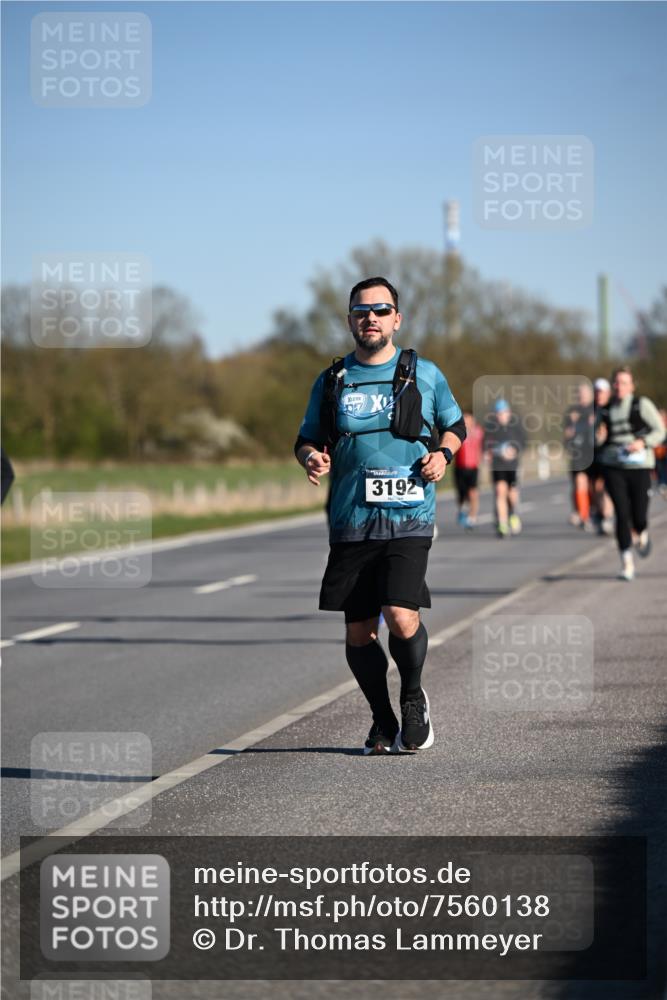 06.04.2025 - 44. Internationalen Wilhelmsburger Insellauf Dr. Thomas Lammeyer http://msf.ph/oto/7560138 06.04.2025 09:35:42 Laufen 3192 meine-sportfotos.de