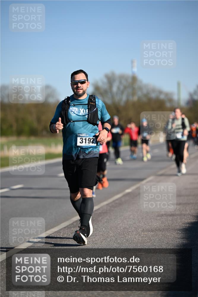 06.04.2025 - 44. Internationalen Wilhelmsburger Insellauf Dr. Thomas Lammeyer http://msf.ph/oto/7560168 06.04.2025 09:35:43 Laufen 3192 meine-sportfotos.de