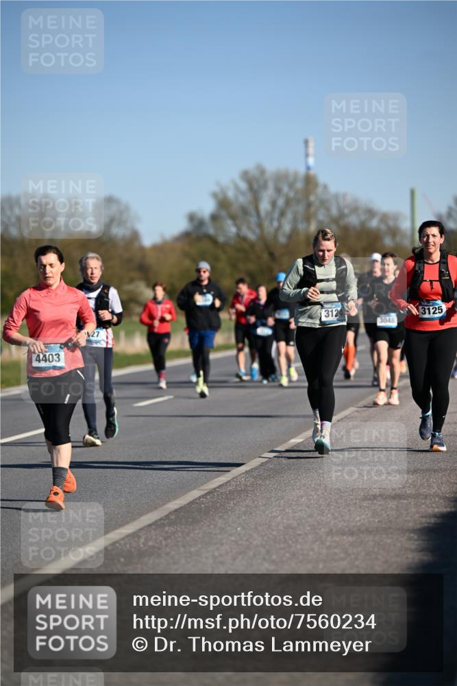 06.04.2025 - 44. Internationalen Wilhelmsburger Insellauf Dr. Thomas Lammeyer http://msf.ph/oto/7560234 06.04.2025 09:35:46 Laufen 27, 312, 4403, 3048, 3125 meine-sportfotos.de