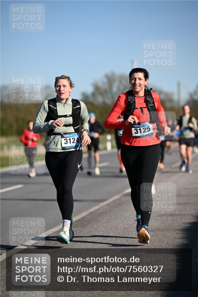 06.04.2025 - 44. Internationalen Wilhelmsburger Insellauf Dr. Thomas Lammeyer http://msf.ph/oto/7560327 06.04.2025 09:35:49 Laufen 312, 3125 meine-sportfotos.de