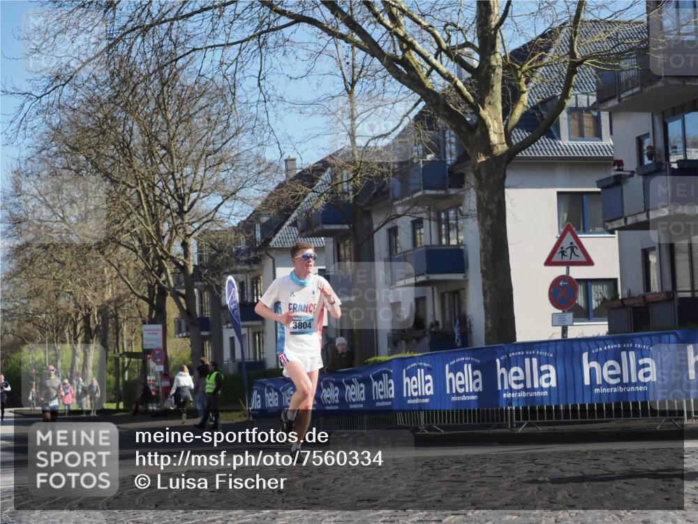06.04.2025 - 44. Internationalen Wilhelmsburger Insellauf Luisa Fischer http://msf.ph/oto/7560334 06.04.2025 10:27:46 Ziel 3804 meine-sportfotos.de