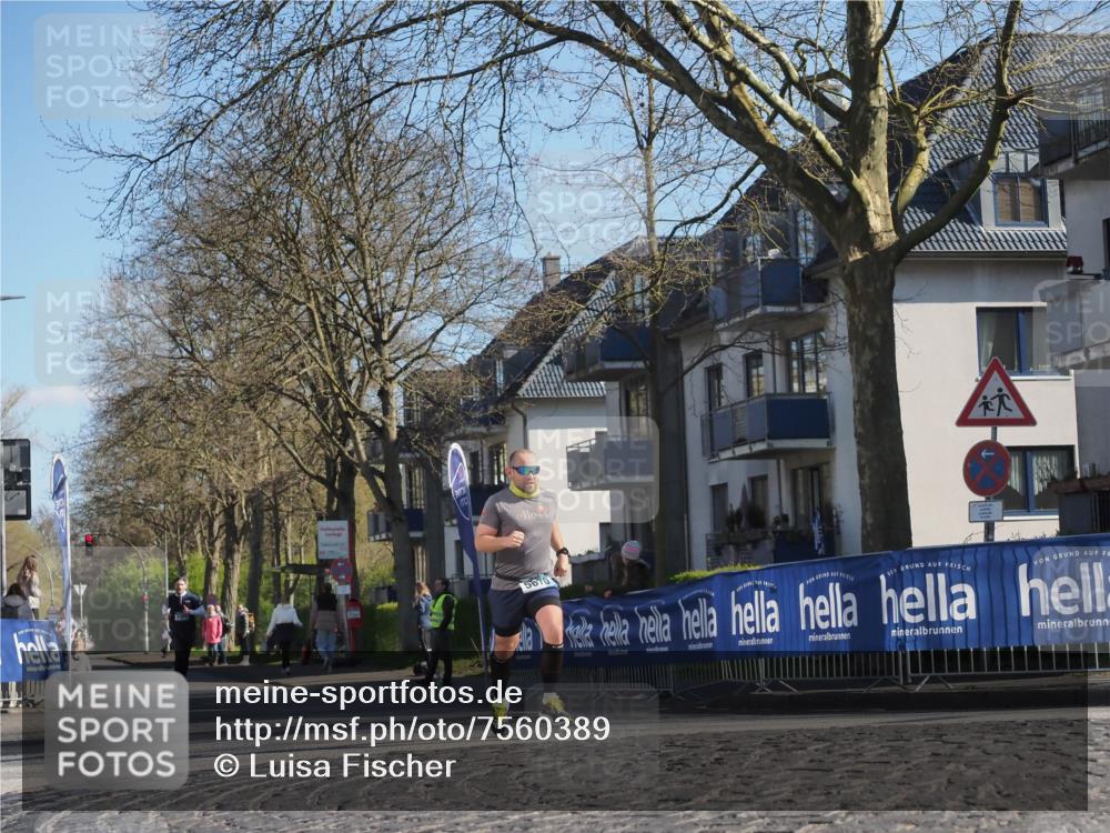06.04.2025 - 44. Internationalen Wilhelmsburger Insellauf Luisa Fischer http://msf.ph/oto/7560389 06.04.2025 10:27:51 Ziel 5070 meine-sportfotos.de