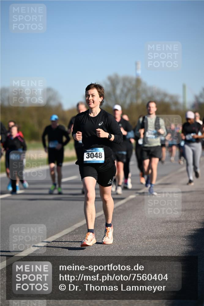 06.04.2025 - 44. Internationalen Wilhelmsburger Insellauf Dr. Thomas Lammeyer http://msf.ph/oto/7560404 06.04.2025 09:35:51 Laufen 3048 meine-sportfotos.de