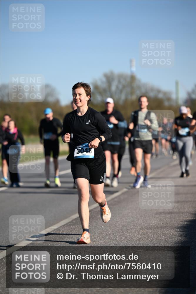 06.04.2025 - 44. Internationalen Wilhelmsburger Insellauf Dr. Thomas Lammeyer http://msf.ph/oto/7560410 06.04.2025 09:35:52 Laufen 3048 meine-sportfotos.de