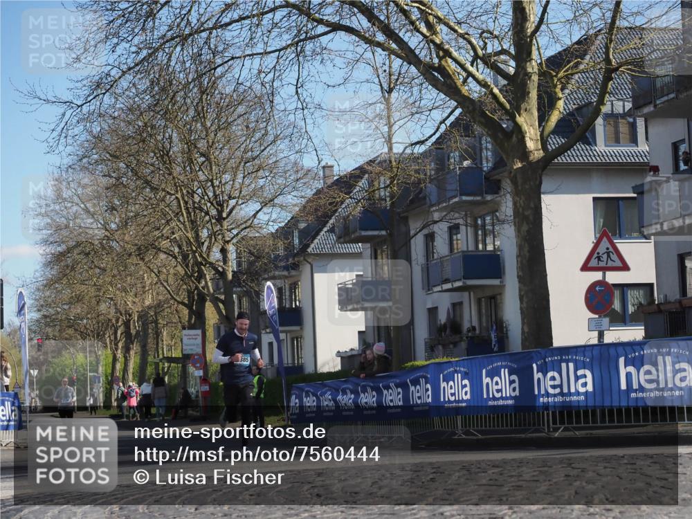 06.04.2025 - 44. Internationalen Wilhelmsburger Insellauf Luisa Fischer http://msf.ph/oto/7560444 06.04.2025 10:27:55 Ziel 3743, 385 meine-sportfotos.de