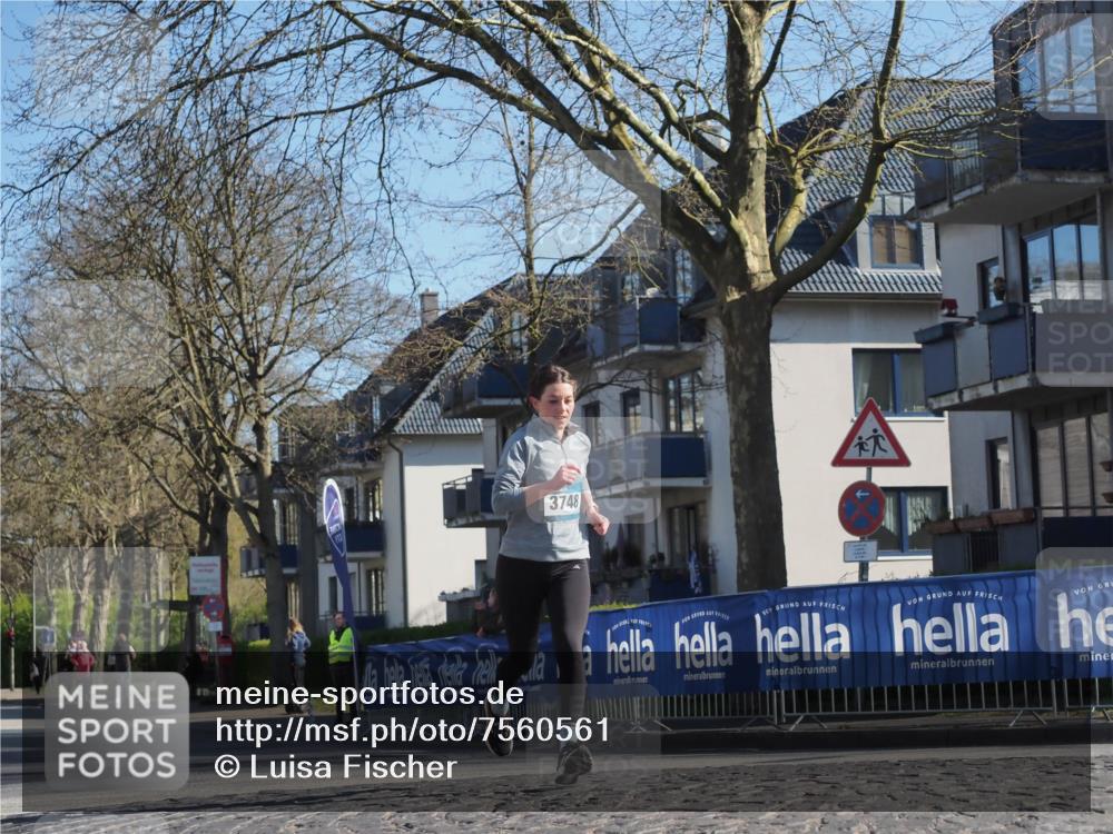 06.04.2025 - 44. Internationalen Wilhelmsburger Insellauf Luisa Fischer http://msf.ph/oto/7560561 06.04.2025 10:28:04 Ziel 3748 meine-sportfotos.de