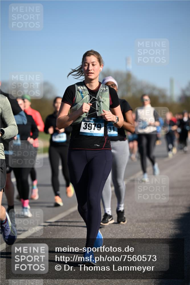06.04.2025 - 44. Internationalen Wilhelmsburger Insellauf Dr. Thomas Lammeyer http://msf.ph/oto/7560573 06.04.2025 09:35:56 Laufen 3979, 31 meine-sportfotos.de