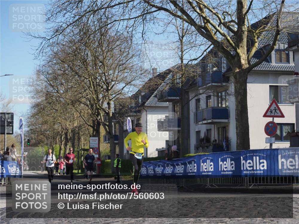 06.04.2025 - 44. Internationalen Wilhelmsburger Insellauf Luisa Fischer http://msf.ph/oto/7560603 06.04.2025 10:28:19 Ziel 4174, 4454 meine-sportfotos.de
