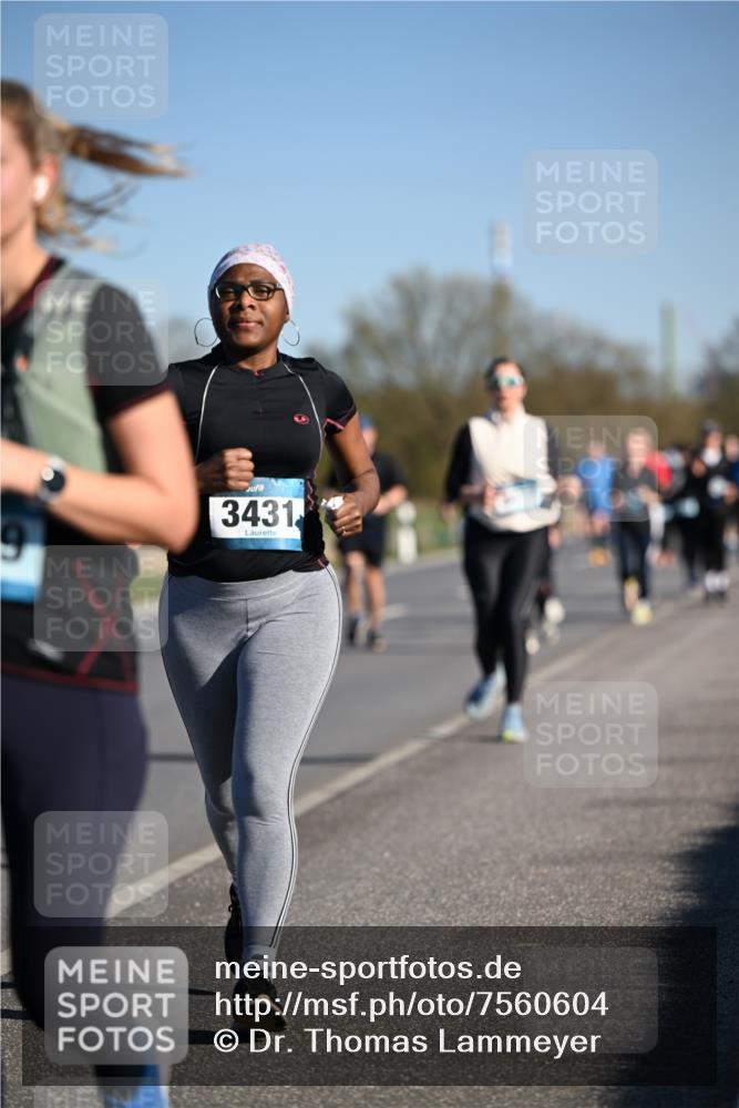 06.04.2025 - 44. Internationalen Wilhelmsburger Insellauf Dr. Thomas Lammeyer http://msf.ph/oto/7560604 06.04.2025 09:35:57 Laufen 9, 3431 meine-sportfotos.de