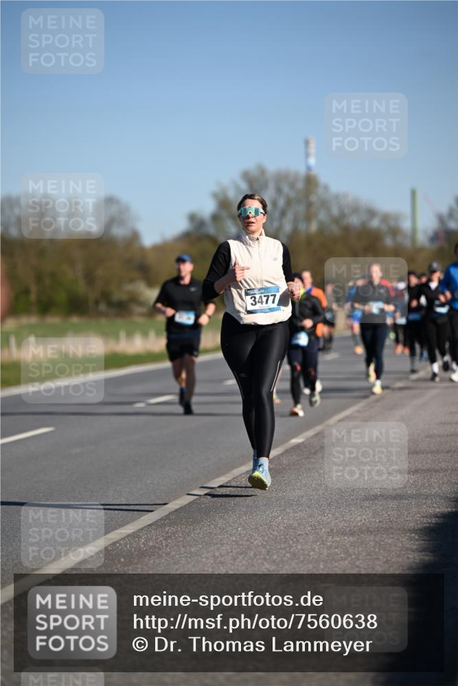 06.04.2025 - 44. Internationalen Wilhelmsburger Insellauf Dr. Thomas Lammeyer http://msf.ph/oto/7560638 06.04.2025 09:35:59 Laufen 3477 meine-sportfotos.de