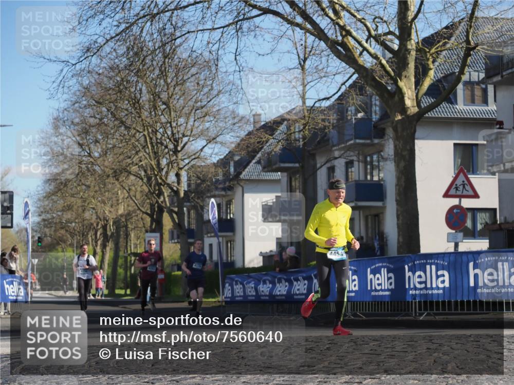 06.04.2025 - 44. Internationalen Wilhelmsburger Insellauf Luisa Fischer http://msf.ph/oto/7560640 06.04.2025 10:28:20 Ziel 4174, 4454 meine-sportfotos.de