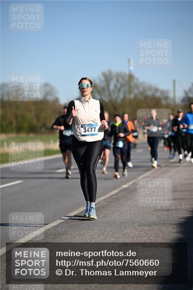 06.04.2025 - 44. Internationalen Wilhelmsburger Insellauf Dr. Thomas Lammeyer http://msf.ph/oto/7560660 06.04.2025 09:35:59 Laufen 3477 meine-sportfotos.de