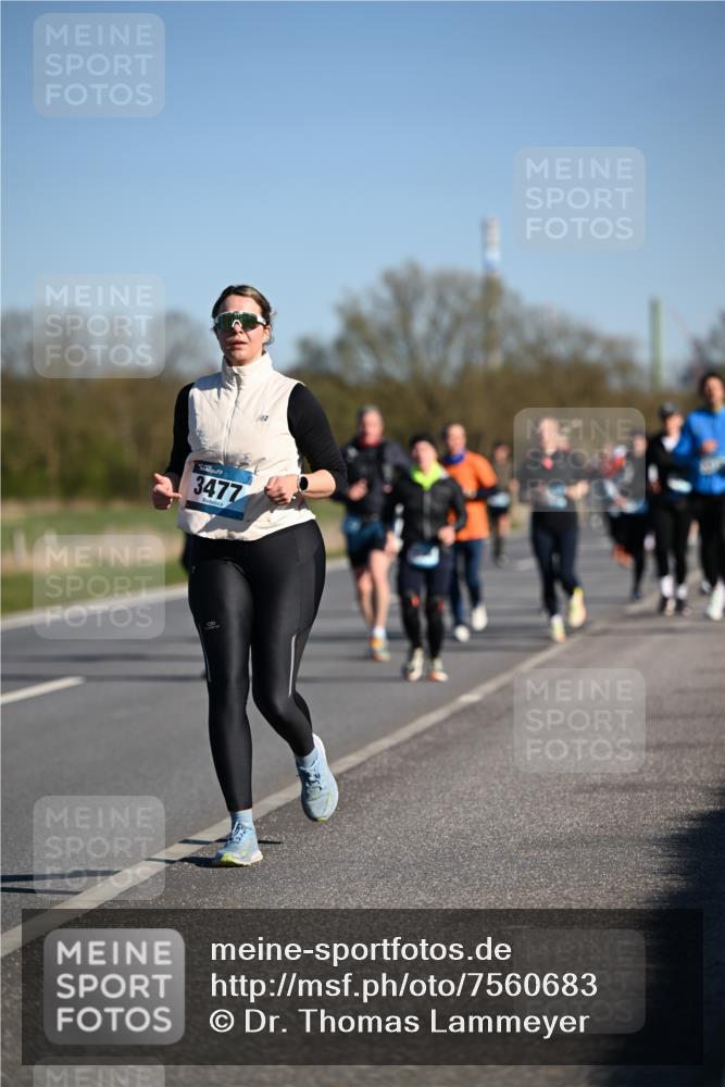 06.04.2025 - 44. Internationalen Wilhelmsburger Insellauf Dr. Thomas Lammeyer http://msf.ph/oto/7560683 06.04.2025 09:36:00 Laufen 3477 meine-sportfotos.de