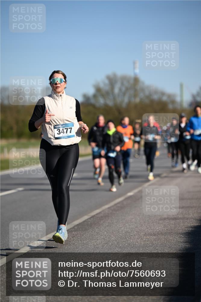 06.04.2025 - 44. Internationalen Wilhelmsburger Insellauf Dr. Thomas Lammeyer http://msf.ph/oto/7560693 06.04.2025 09:36:00 Laufen 3477 meine-sportfotos.de
