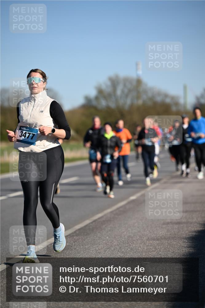 06.04.2025 - 44. Internationalen Wilhelmsburger Insellauf Dr. Thomas Lammeyer http://msf.ph/oto/7560701 06.04.2025 09:36:00 Laufen 3477 meine-sportfotos.de