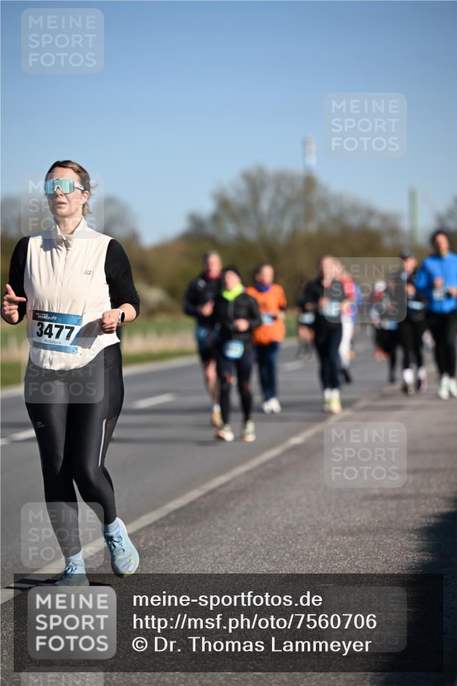 06.04.2025 - 44. Internationalen Wilhelmsburger Insellauf Dr. Thomas Lammeyer http://msf.ph/oto/7560706 06.04.2025 09:36:01 Laufen 3477 meine-sportfotos.de