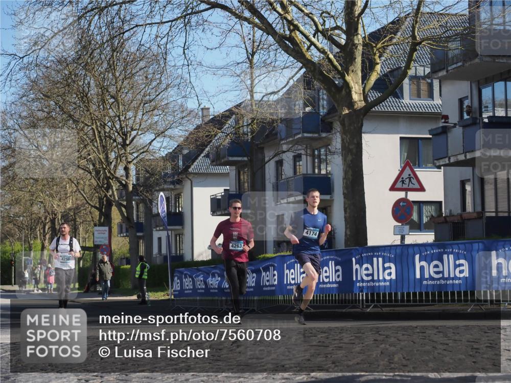 06.04.2025 - 44. Internationalen Wilhelmsburger Insellauf Luisa Fischer http://msf.ph/oto/7560708 06.04.2025 10:28:22 Ziel 4263, 4174 meine-sportfotos.de