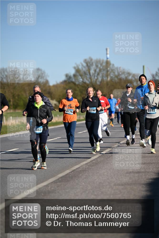 06.04.2025 - 44. Internationalen Wilhelmsburger Insellauf Dr. Thomas Lammeyer http://msf.ph/oto/7560765 06.04.2025 09:36:03 Laufen 3883, 41794, 3296, 5192 meine-sportfotos.de