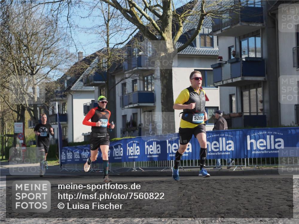 06.04.2025 - 44. Internationalen Wilhelmsburger Insellauf Luisa Fischer http://msf.ph/oto/7560822 06.04.2025 10:28:34 Ziel 3403, 884, 5206 meine-sportfotos.de