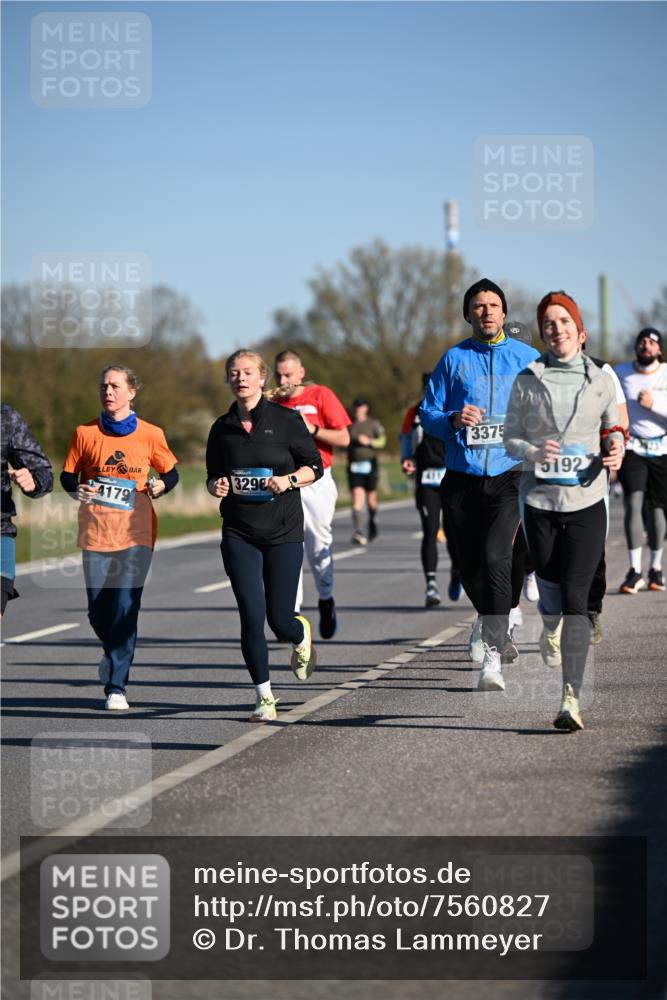 06.04.2025 - 44. Internationalen Wilhelmsburger Insellauf Dr. Thomas Lammeyer http://msf.ph/oto/7560827 06.04.2025 09:36:05 Laufen 4179, 3298, 3375, 5192 meine-sportfotos.de