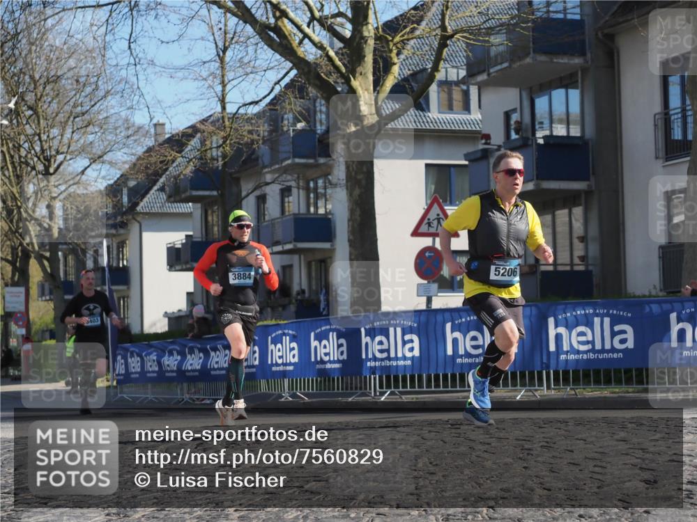06.04.2025 - 44. Internationalen Wilhelmsburger Insellauf Luisa Fischer http://msf.ph/oto/7560829 06.04.2025 10:28:34 Ziel 403, 3884, 5206 meine-sportfotos.de