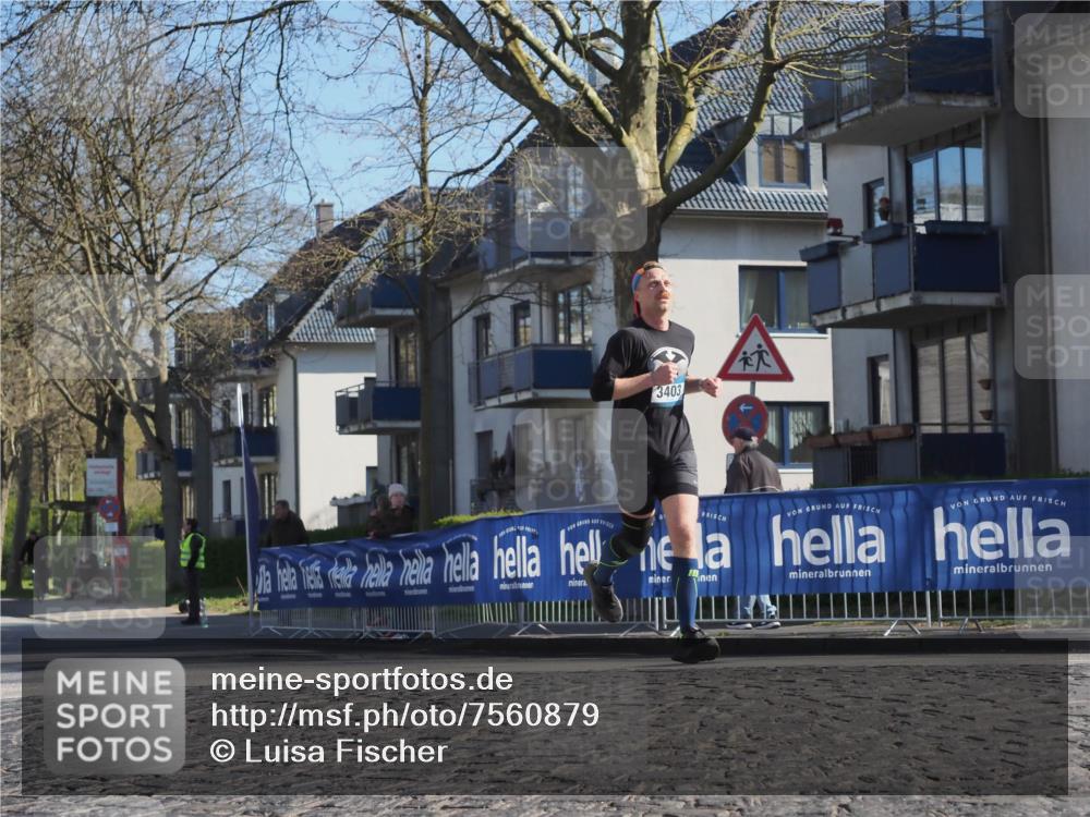 06.04.2025 - 44. Internationalen Wilhelmsburger Insellauf Luisa Fischer http://msf.ph/oto/7560879 06.04.2025 10:28:36 Ziel 3403 meine-sportfotos.de