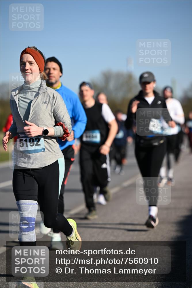 06.04.2025 - 44. Internationalen Wilhelmsburger Insellauf Dr. Thomas Lammeyer http://msf.ph/oto/7560910 06.04.2025 09:36:07 Laufen 5192 meine-sportfotos.de