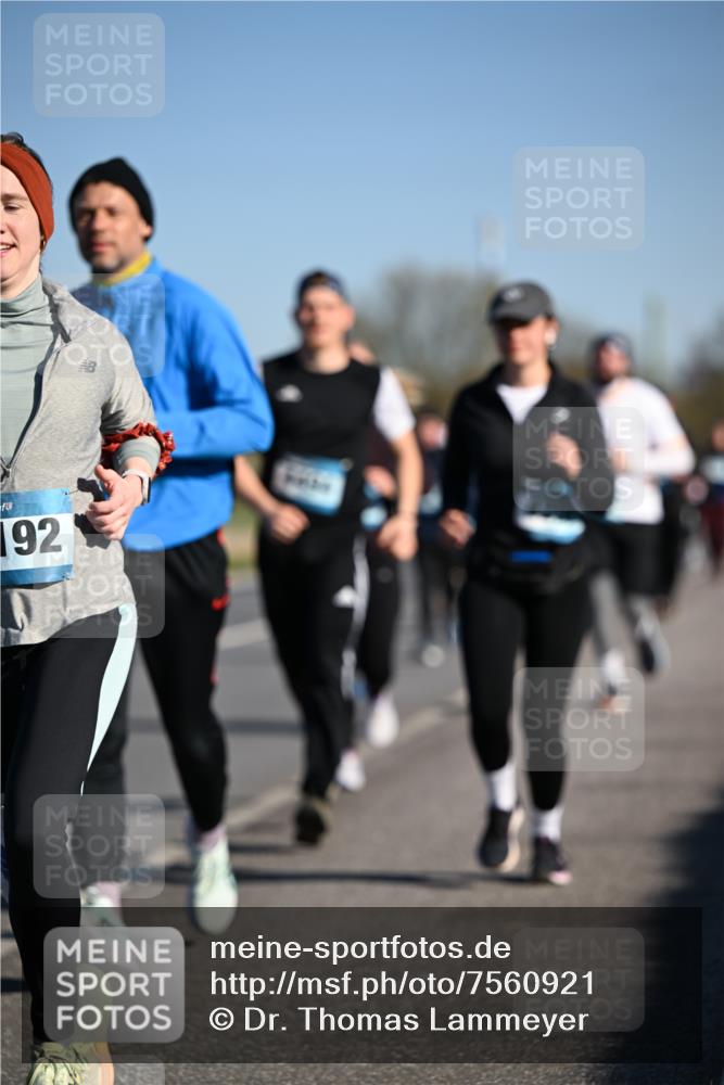 06.04.2025 - 44. Internationalen Wilhelmsburger Insellauf Dr. Thomas Lammeyer http://msf.ph/oto/7560921 06.04.2025 09:36:08 Laufen 192 meine-sportfotos.de