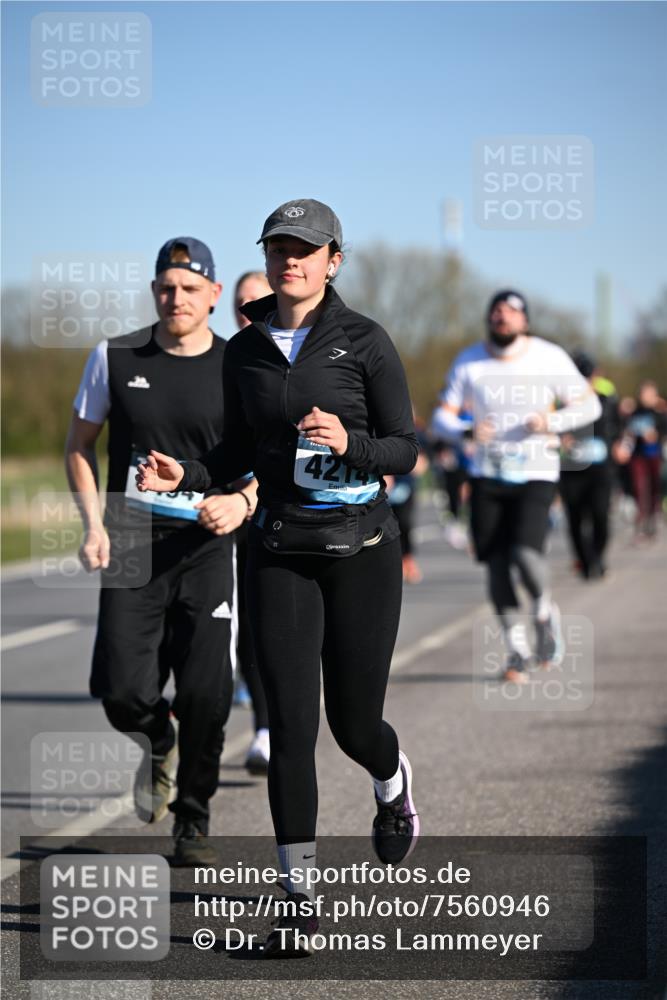 06.04.2025 - 44. Internationalen Wilhelmsburger Insellauf Dr. Thomas Lammeyer http://msf.ph/oto/7560946 06.04.2025 09:36:08 Laufen 4214 meine-sportfotos.de