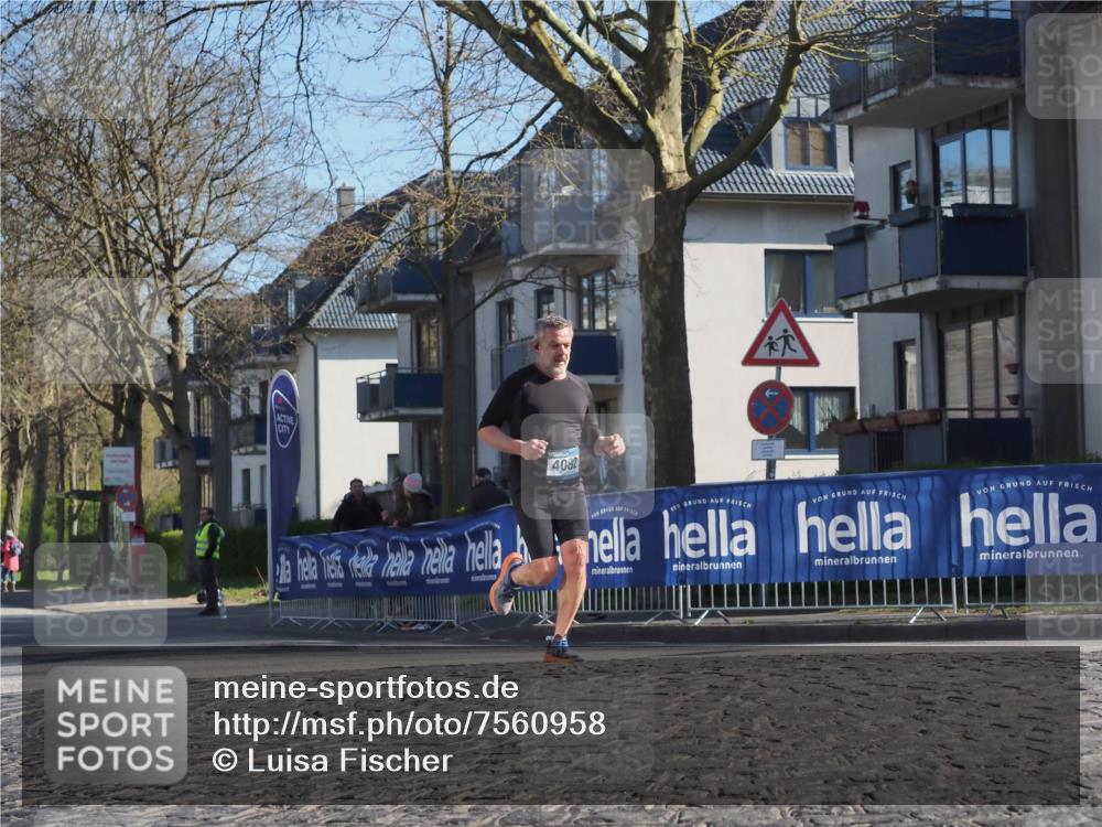 06.04.2025 - 44. Internationalen Wilhelmsburger Insellauf Luisa Fischer http://msf.ph/oto/7560958 06.04.2025 10:28:47 Ziel 4082, 16 meine-sportfotos.de