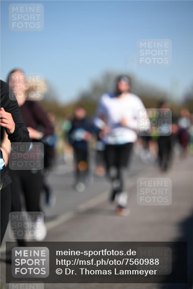 06.04.2025 - 44. Internationalen Wilhelmsburger Insellauf Dr. Thomas Lammeyer http://msf.ph/oto/7560988 06.04.2025 09:36:10 Laufen  meine-sportfotos.de